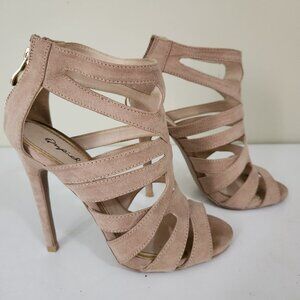 4.5" Heel Sandals Size 7 by Cupid